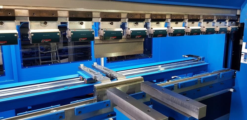 Safety First: Best Practices When Operating CNC Press Brakes and Shearing Machines