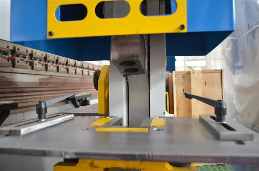 Ironworker press brake Krrass