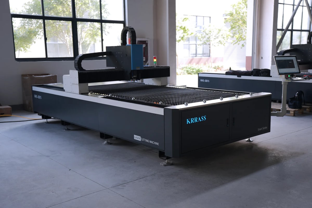 RAS-3015 Smart 3000W Fiber Laser Cutting Machine