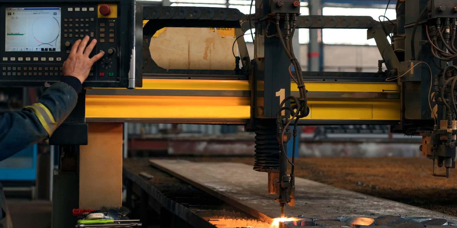 Plasma Cutting vs. Oxygen Cutting