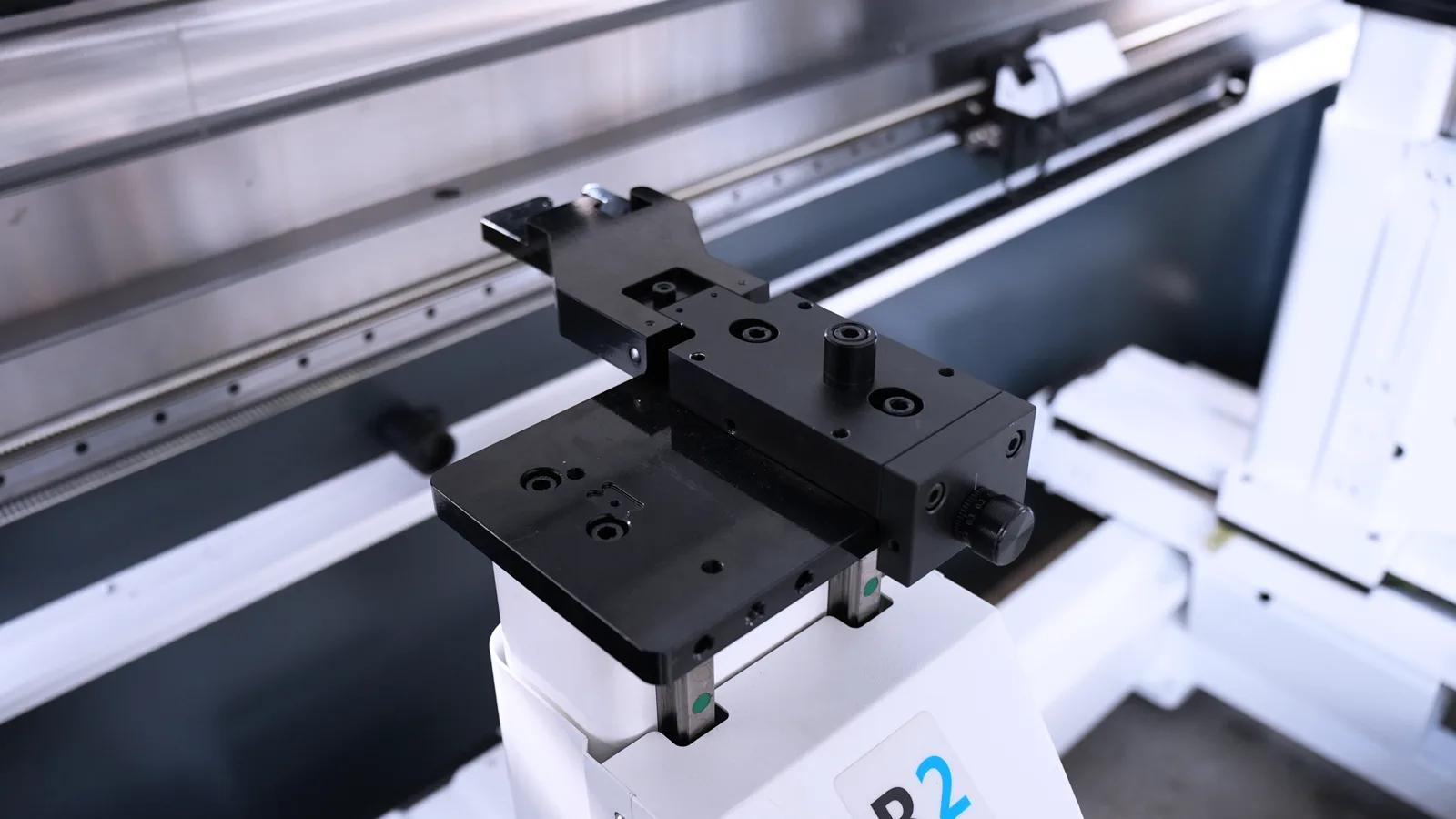 the Back Gauge in Sheet Metal Positioning