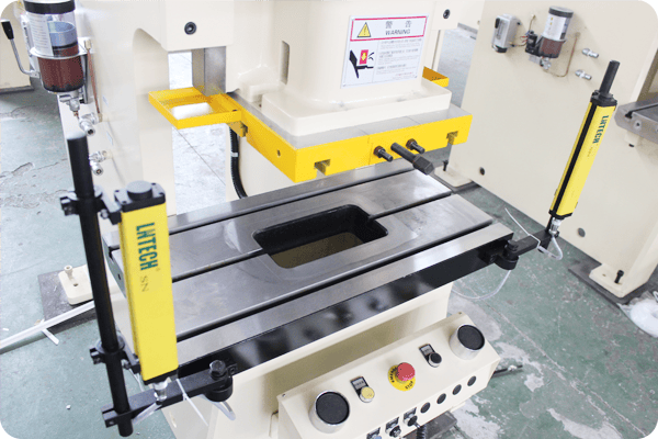 Pictures hydraulic press machine