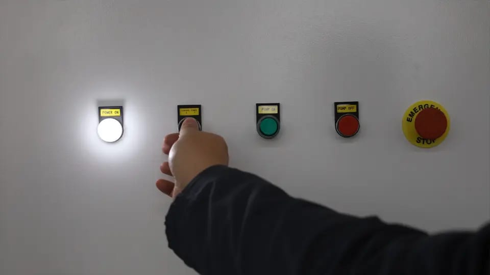 Pictures Turn on the power switch