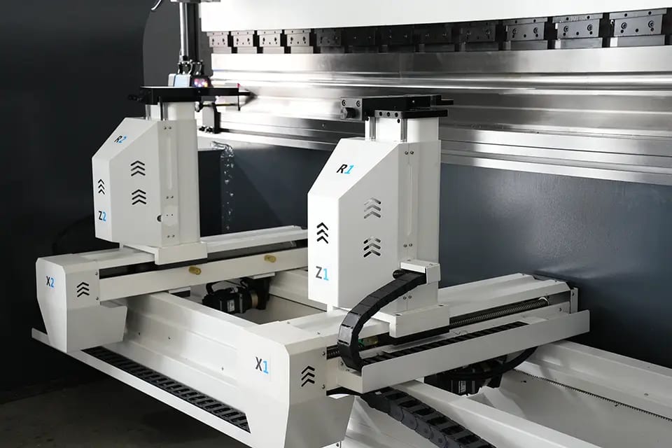 Pictures Hydraulic press brake multi-axis back gauge