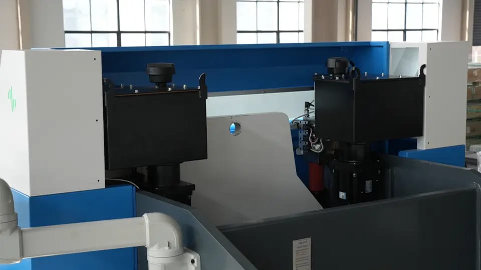 Pictures KRRASS Hybrid series CNC press brake back