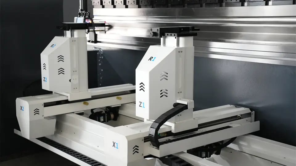 Pictures KRRASS press brake 6 axis backgauge