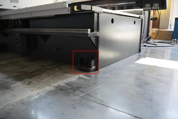 Pictures KRRASS V groove machine Leveling Bolt (left back)