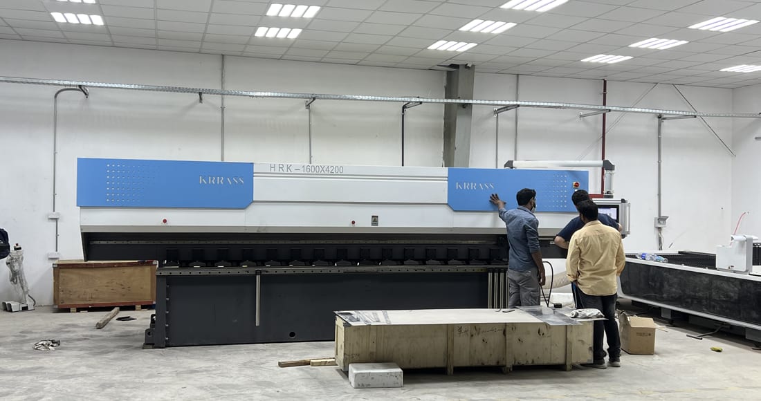 Pictures HRK-1600X4200 V Groover machine for KRRASS