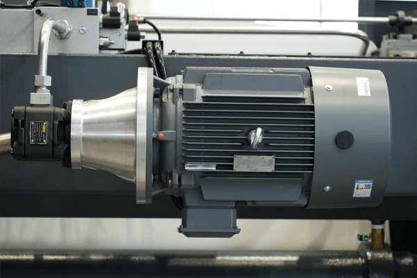 NC Press Brake WC67K-300T3200 E21 Main Motor