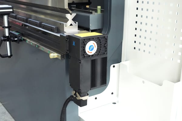 Pictures PBS-110T2500-DA58T Electric Crowning System