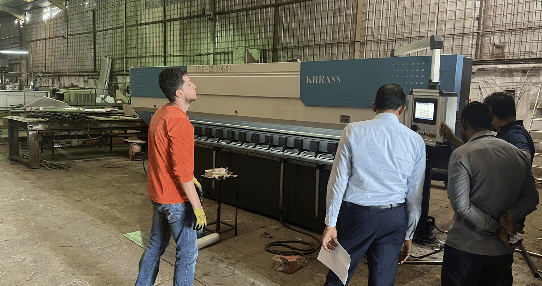 Pictures Vertical V Gooving Machine HRK-2000X4200 in Saudi Arabia