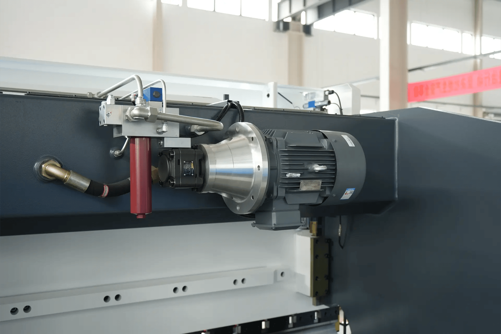 Pictures MB8 175T3200 6+1 Axis with DA-53T German Siemens main motor