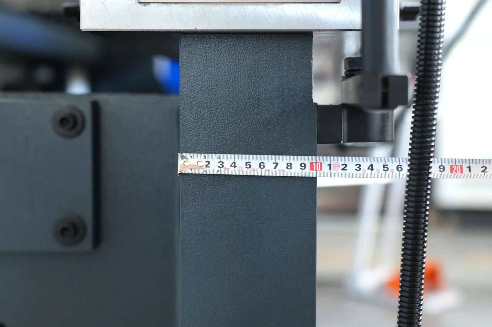 Pictures MB8 175T3200 6+1 Axis with DA-53T Thickness of workbench