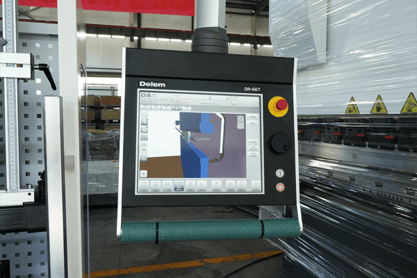Pictures MB8-80T2500 with DA66T delem-da-66t-control
