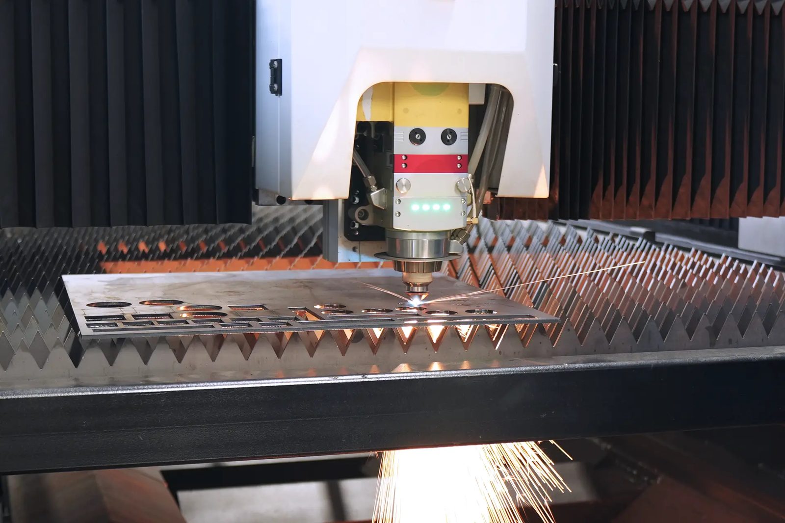 Pictures Auto Focusing Laser Head