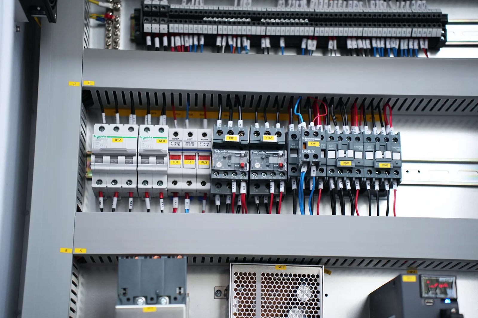 Pictures Schneider Electric