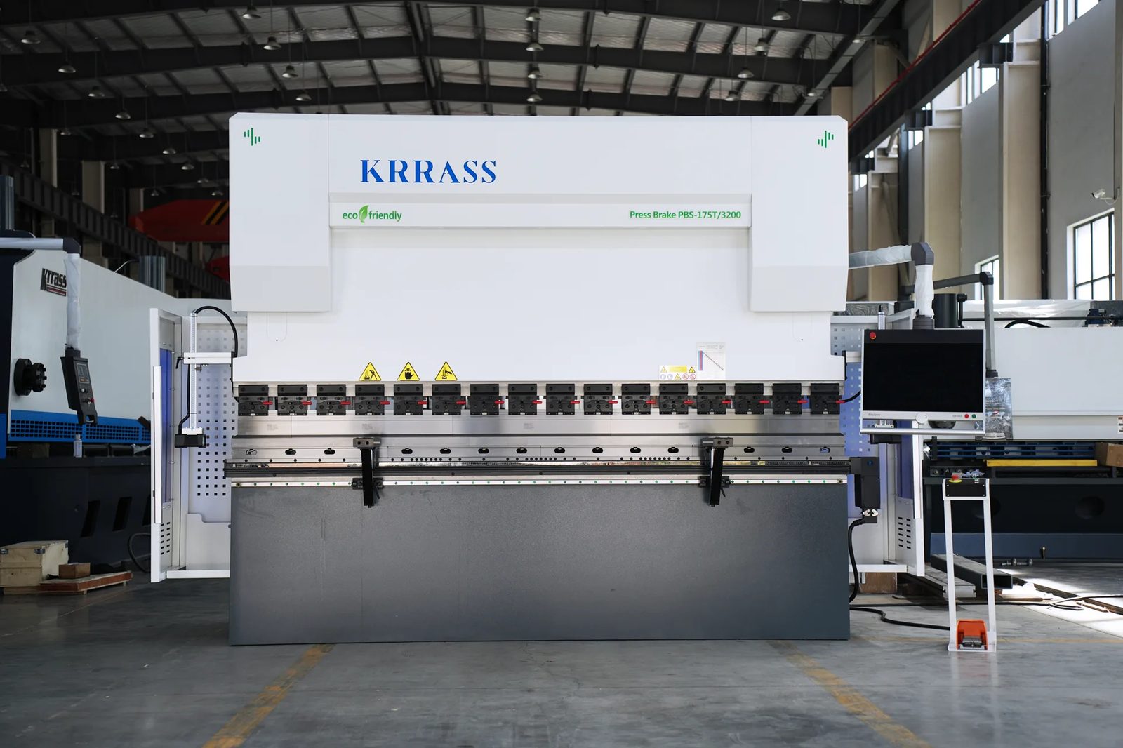 DA66S Press Brake 175T3200 6+1 - 01