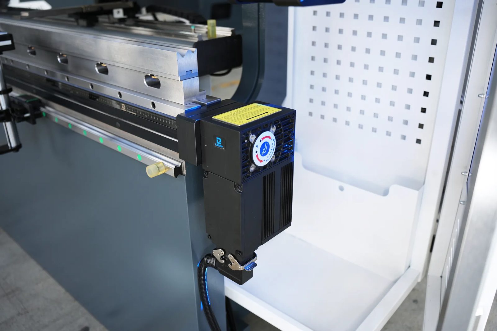 CNC Motorized Crowning System​