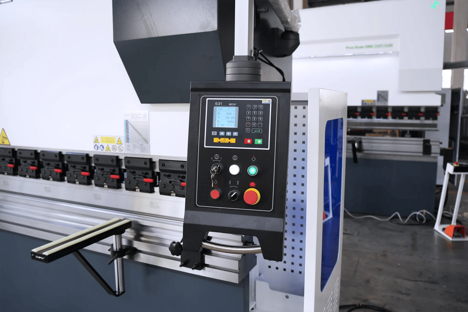 Pictures ESTUN E21 Control