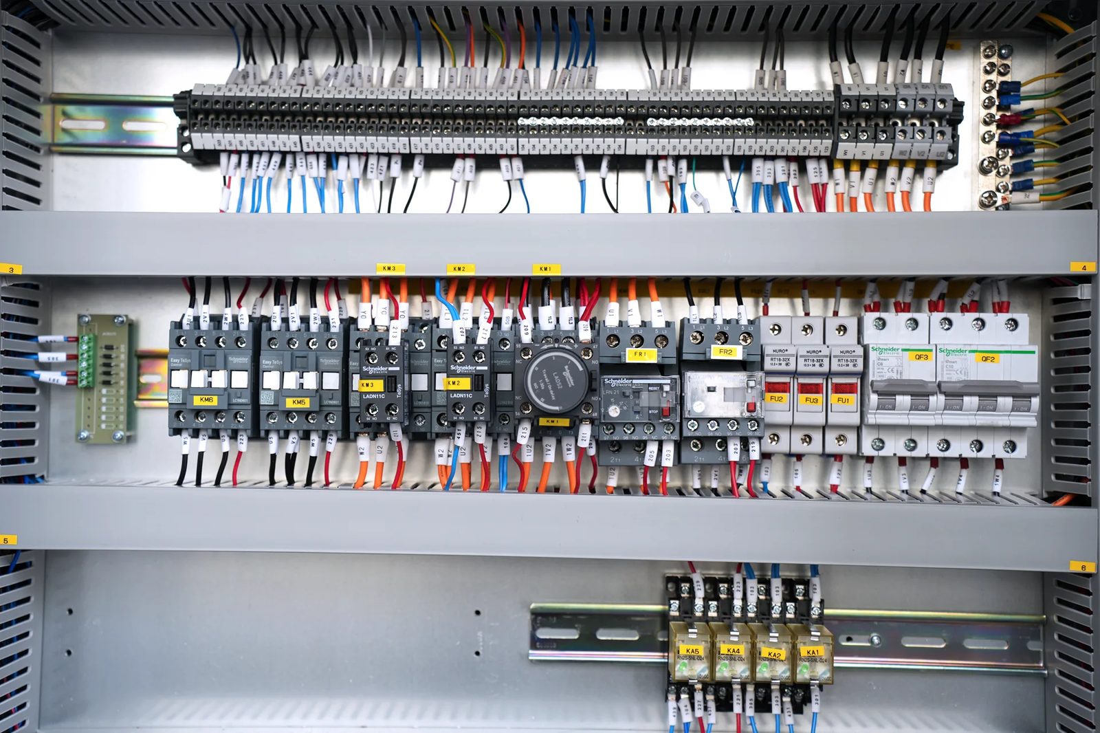 Pictures Schneider Electric