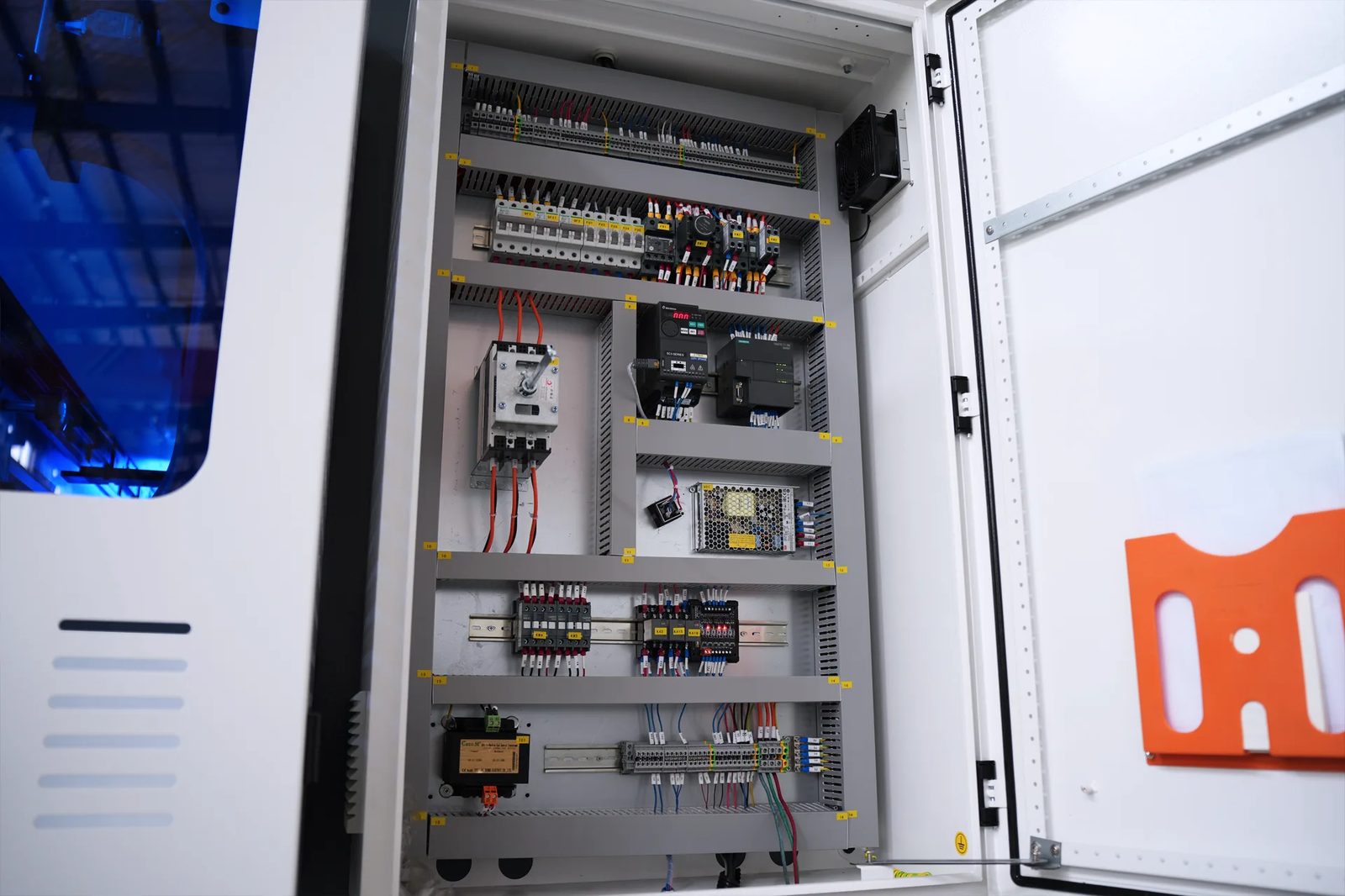 Pictures Schneider Electric