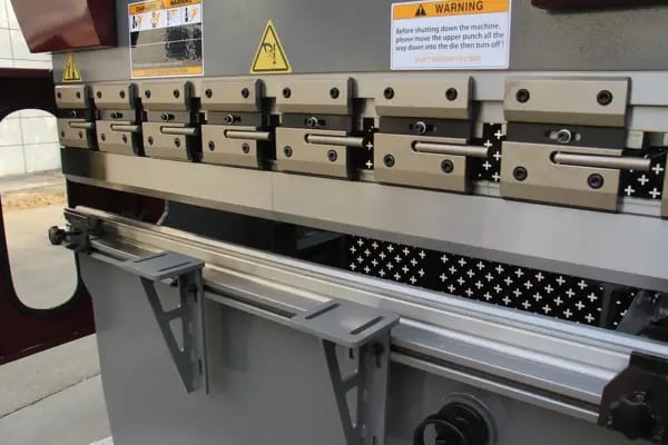 Pictures what is a small hydraulic press brake