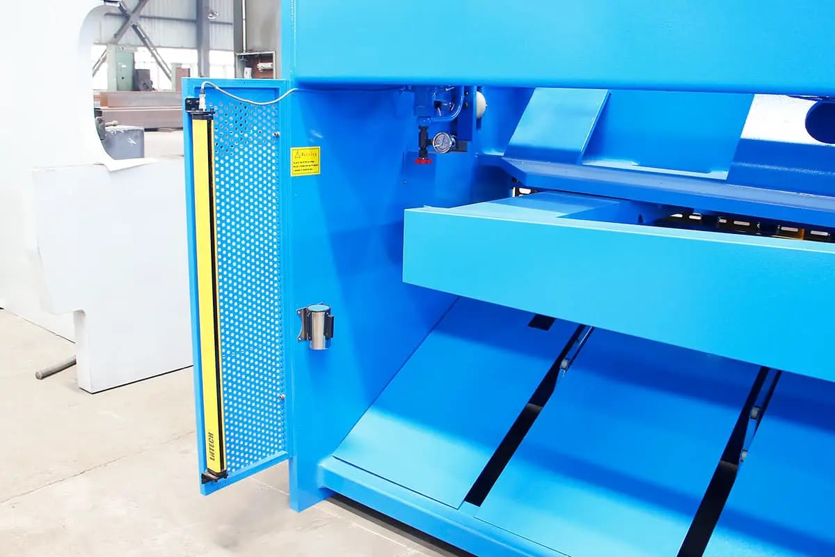 Best hydraulic shearing machine price