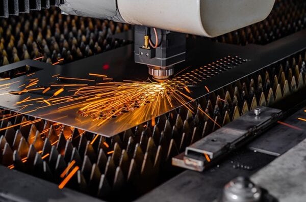 Pictures CNC fiber laser cutting machine price