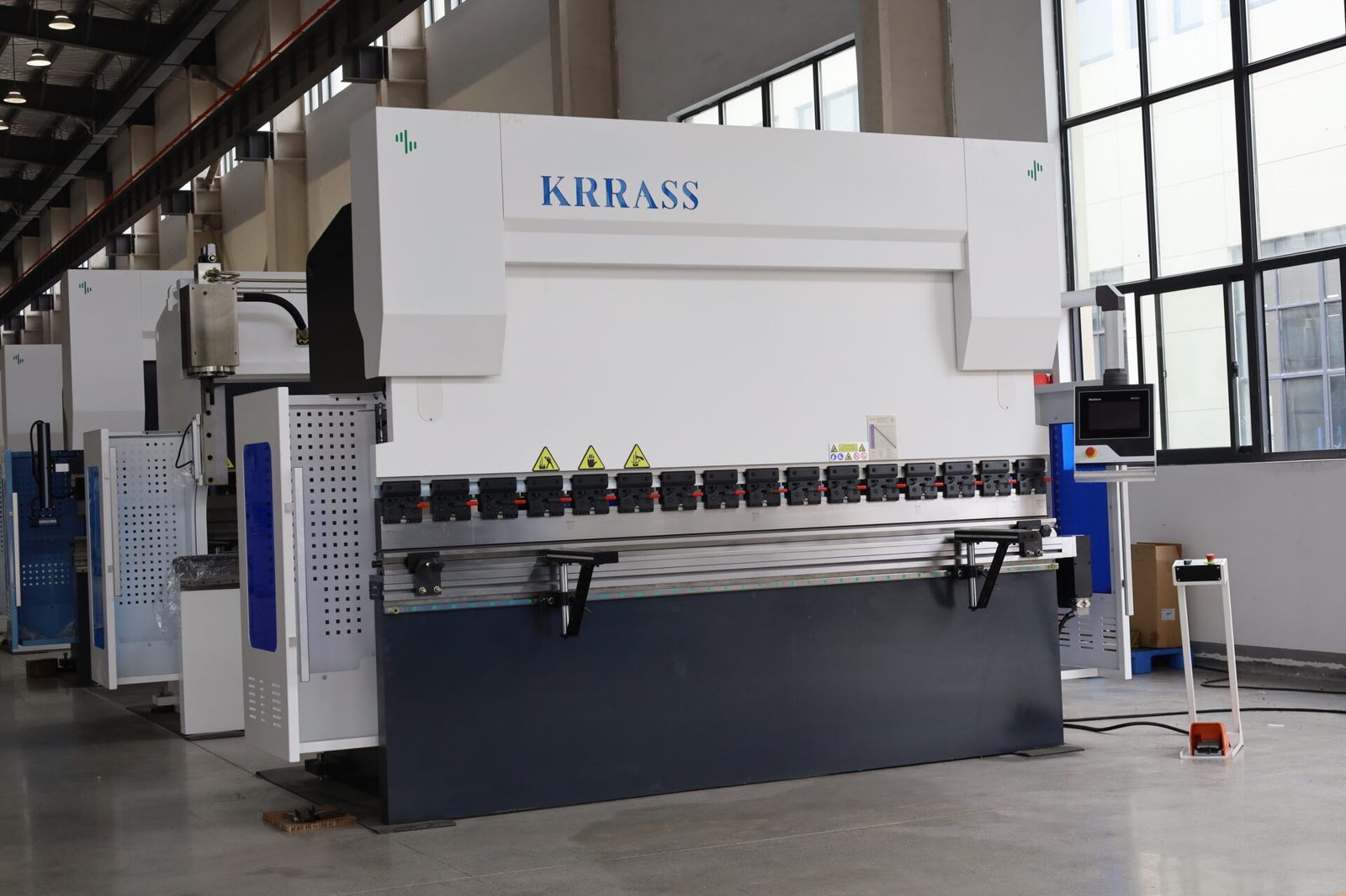Pictures What is a cnc press brake and how is Krrass press brake