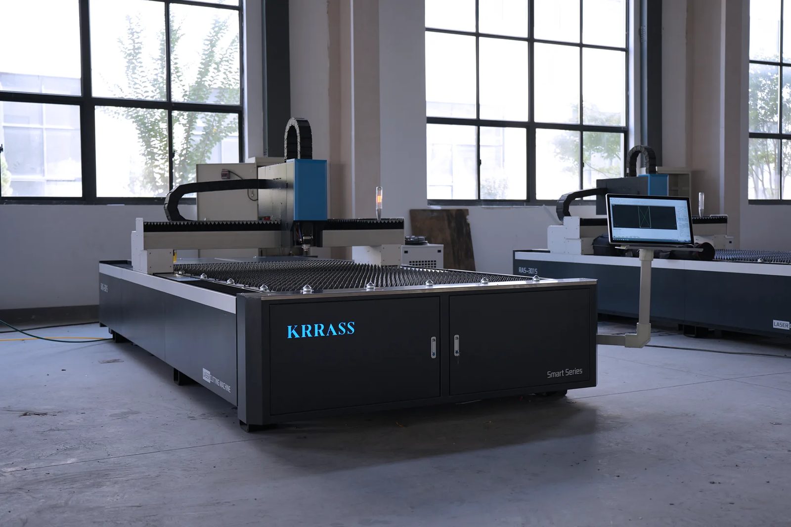 Pictures 1500W Sheet Metal Laser Cutting Machine