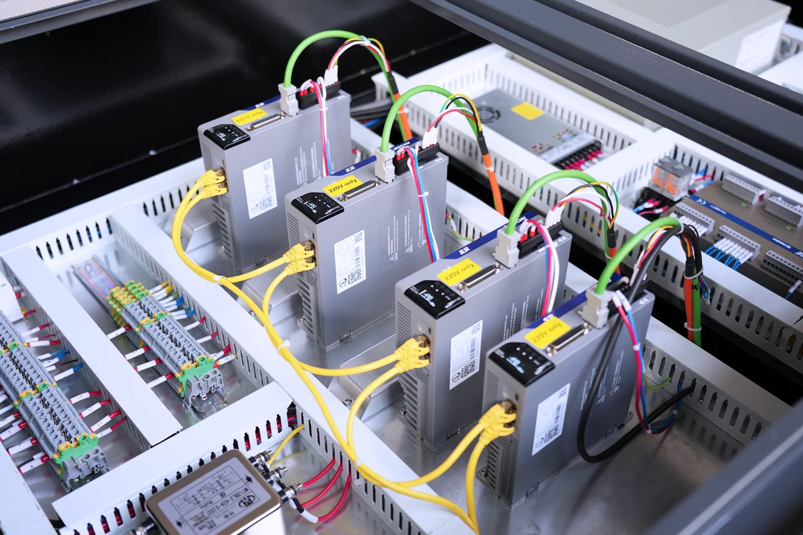 Pictures High Speed Servo Motor And Drive