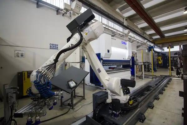 Pictures Robotic press brake bending
