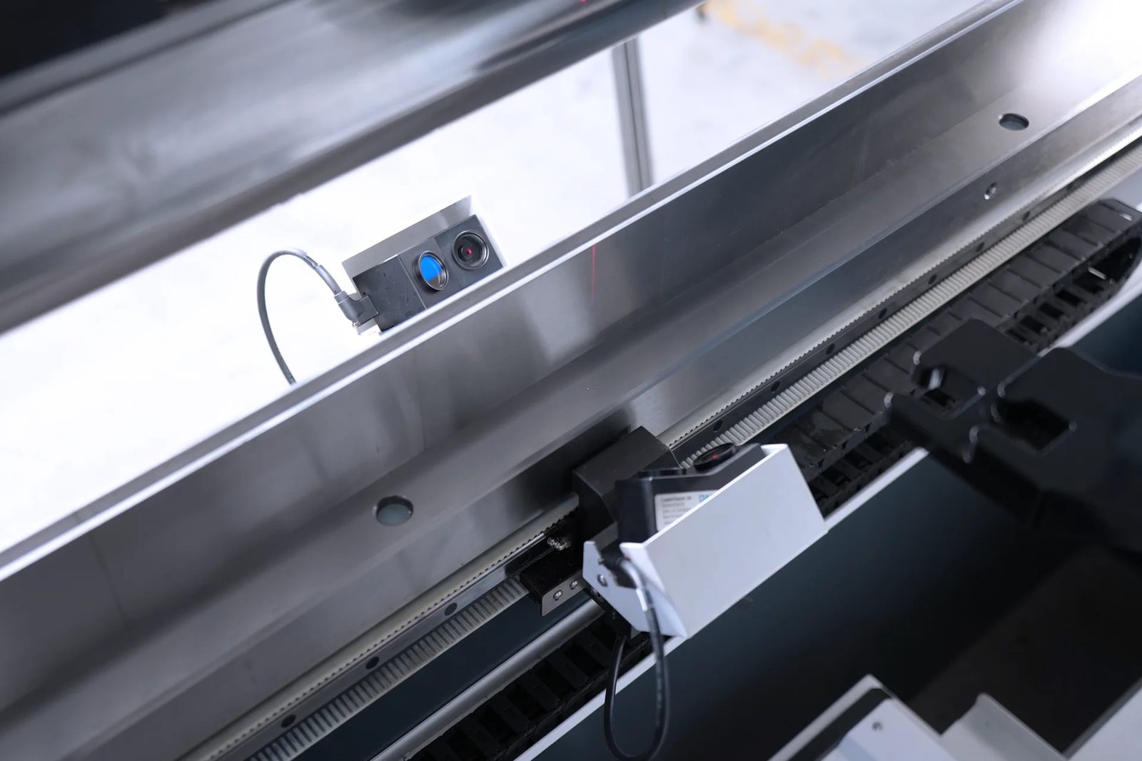 LaserCheck Bending Angle Measurement System (Optional)