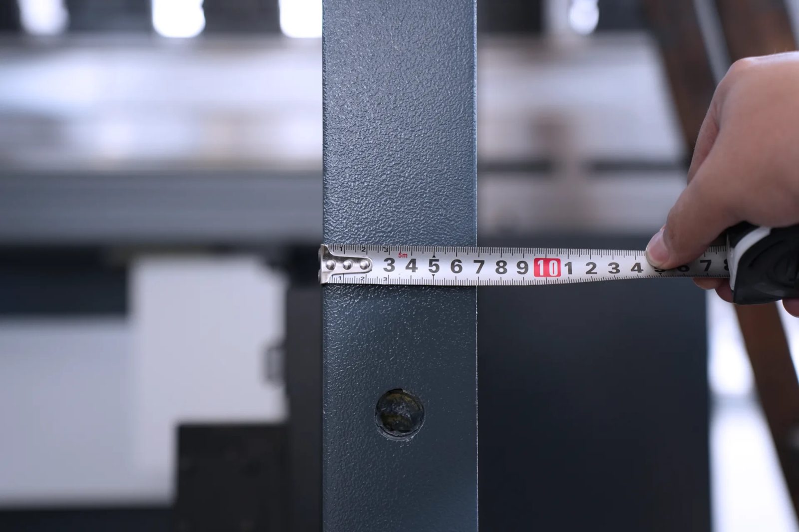 Thickness of side panel (70mm)