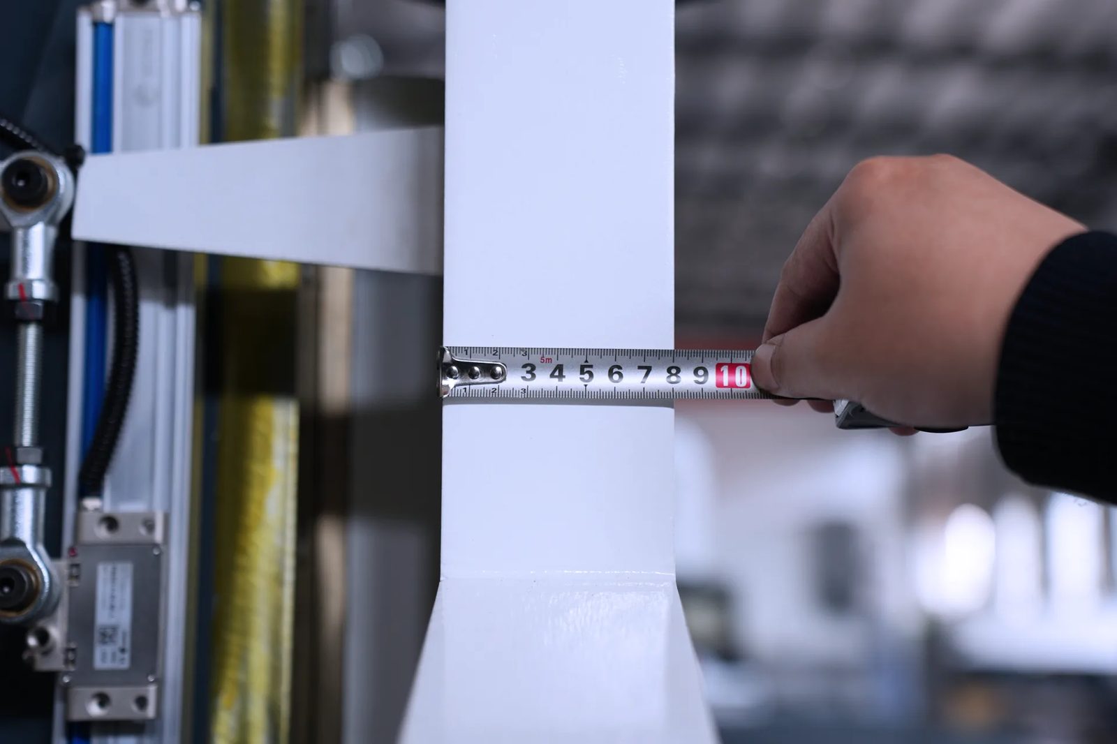 Thickness of slider (80mm)
