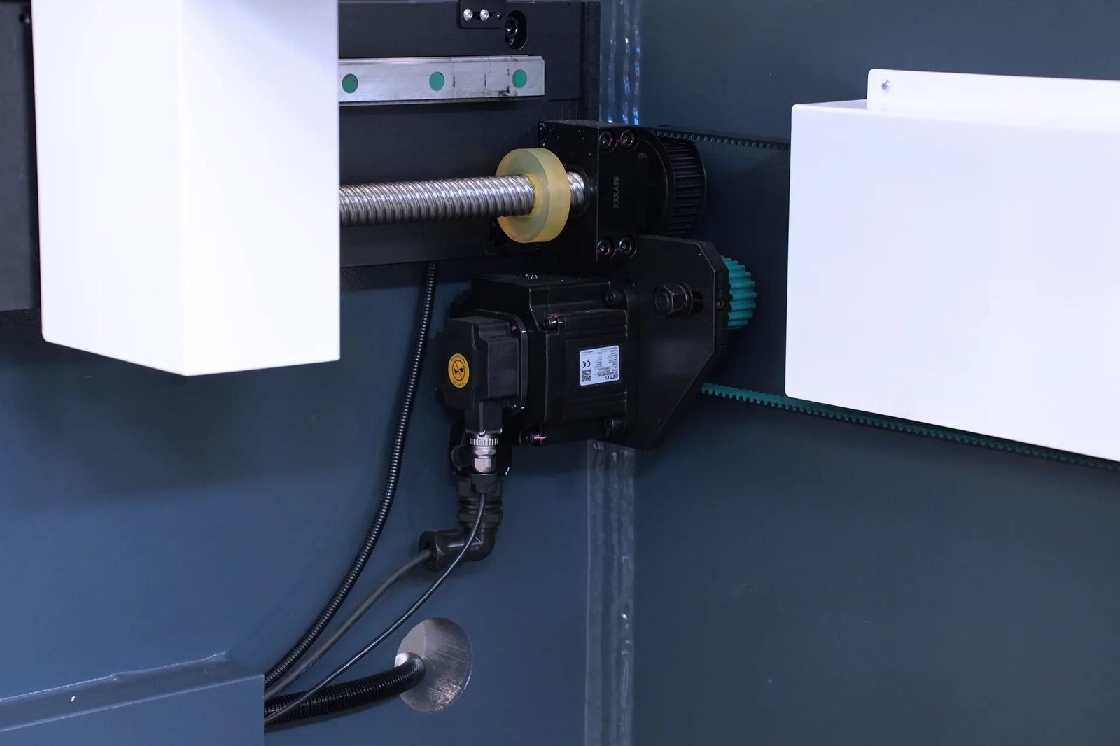 X-axis Servo Motor