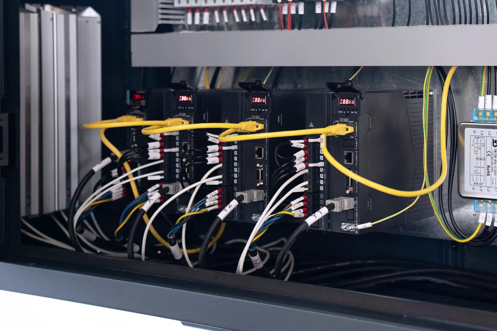 Pictures High Speed Servo Motor And Drive