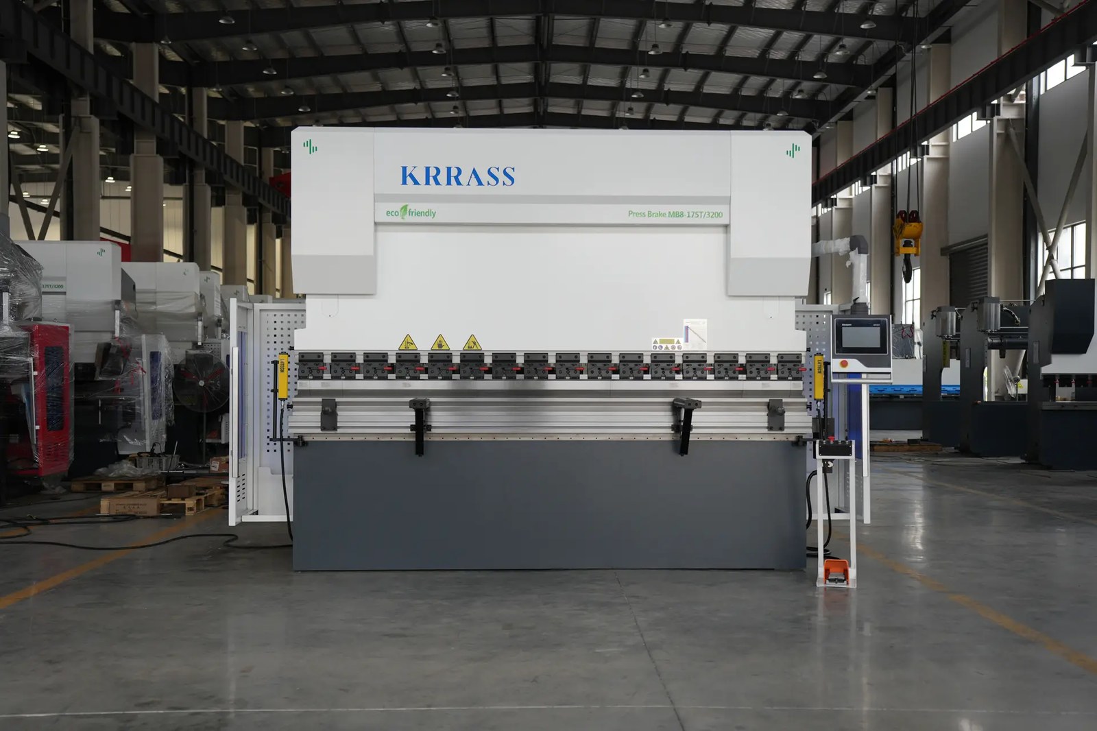 175Ton CNC Press Brake MB8 175T3200 6+1 Axis with DA-53T Overall appearance