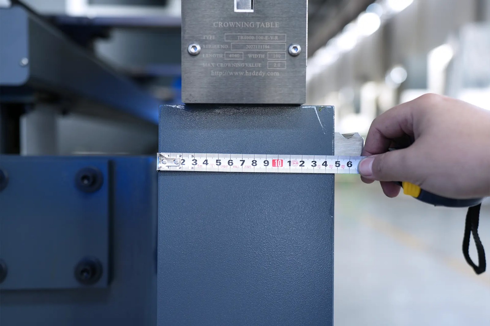 MB8-210T4000-DA53T Thickness of workbench