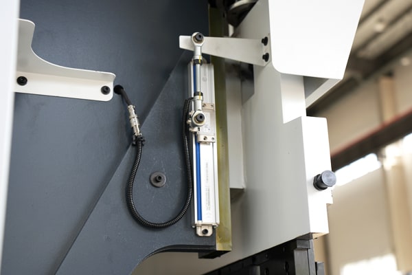 Pictures MB8-80T2500-DA53T