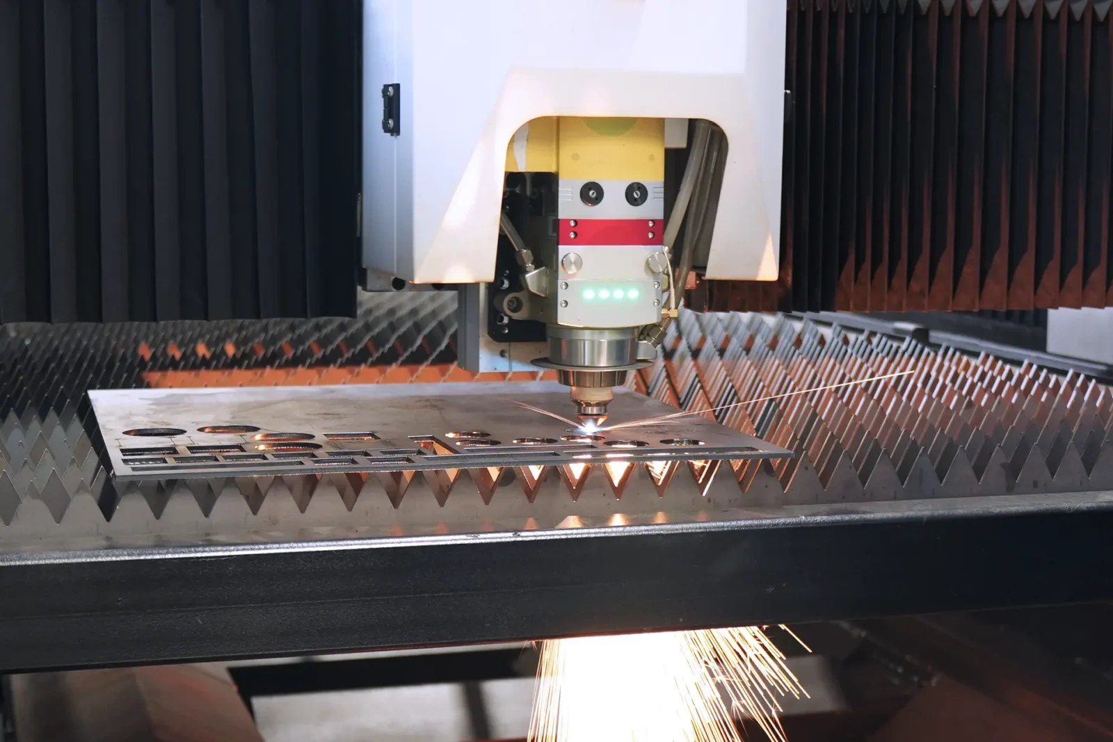 Common Mistakes When Choosing Laser Cutting Machine Power