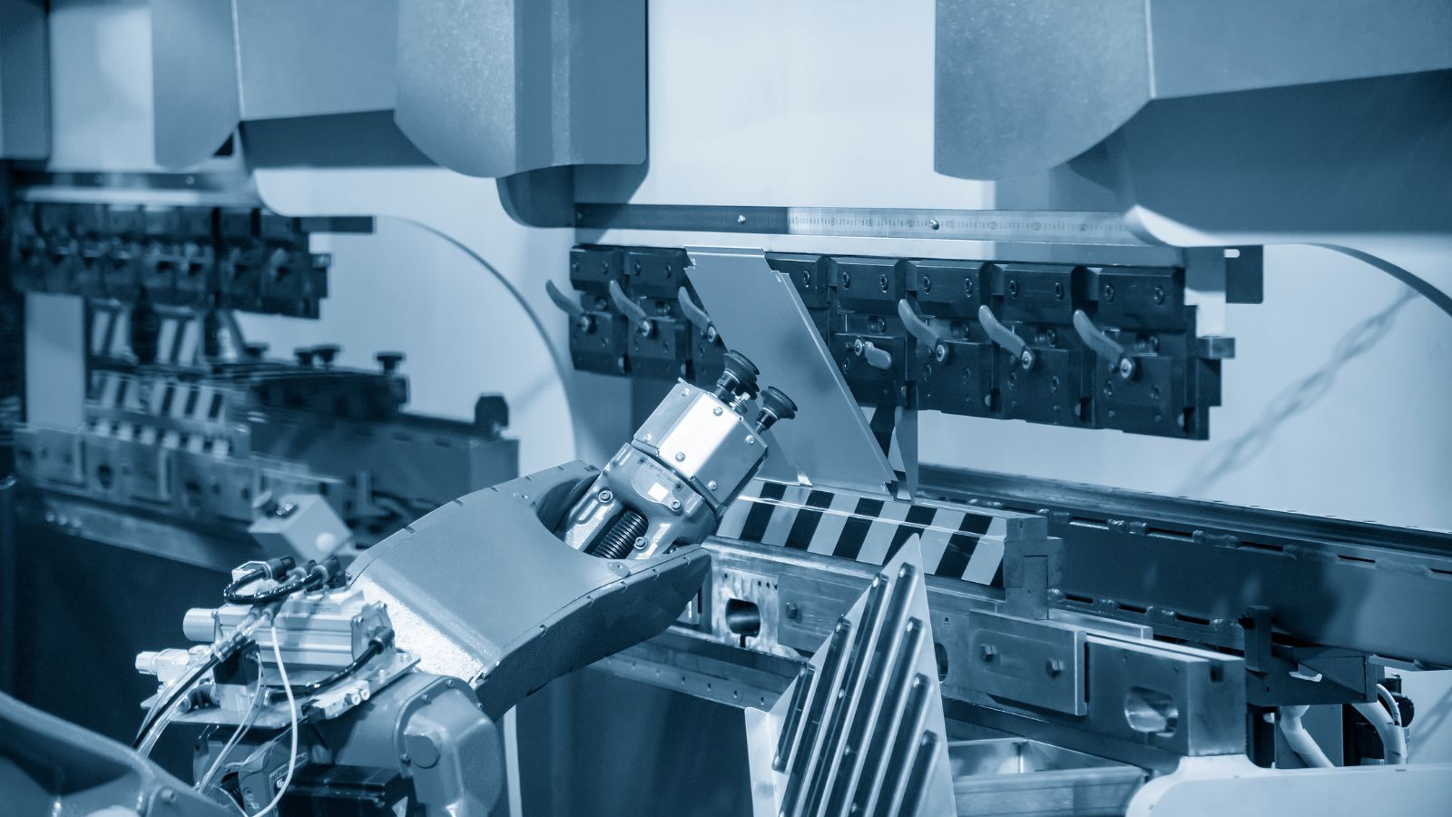 Troubleshootings for hydraulic press brake machine