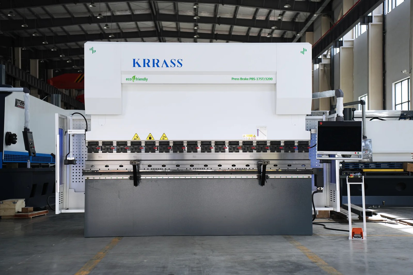 DA66S Press Brake 175T3200 6+1 - 01