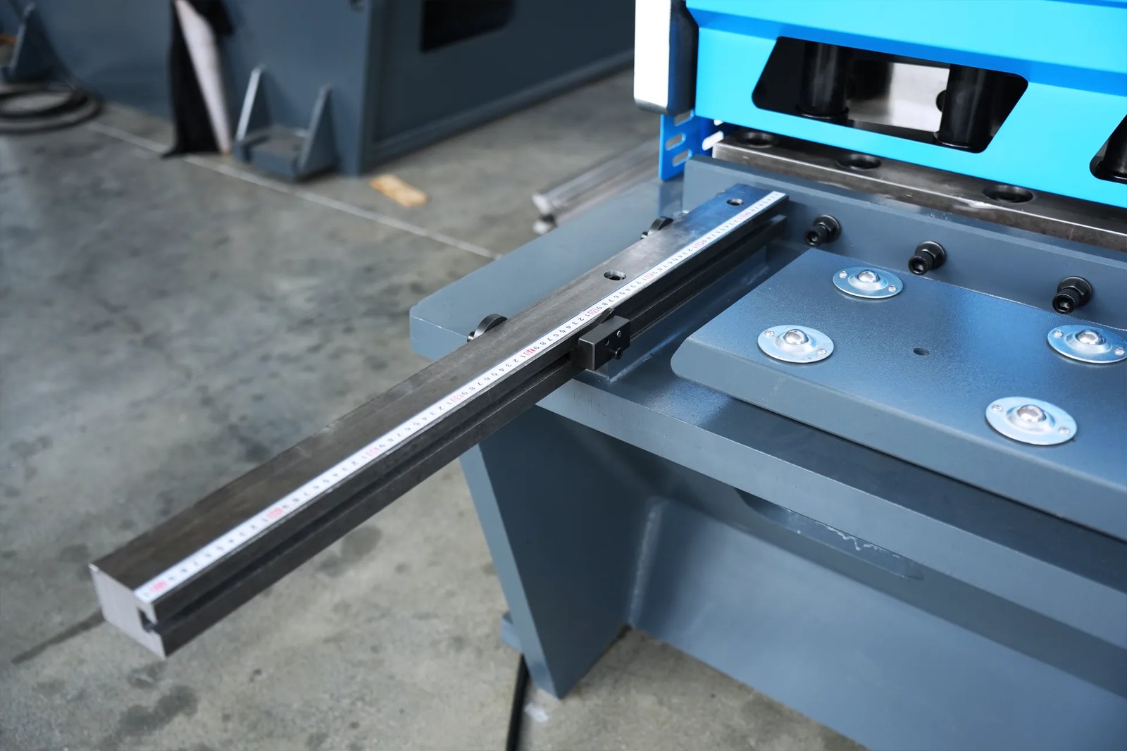 Front Material Support​