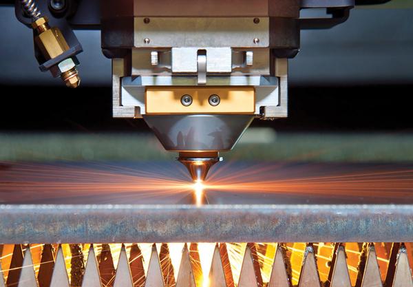 Buy a small fiber laser cutting machine