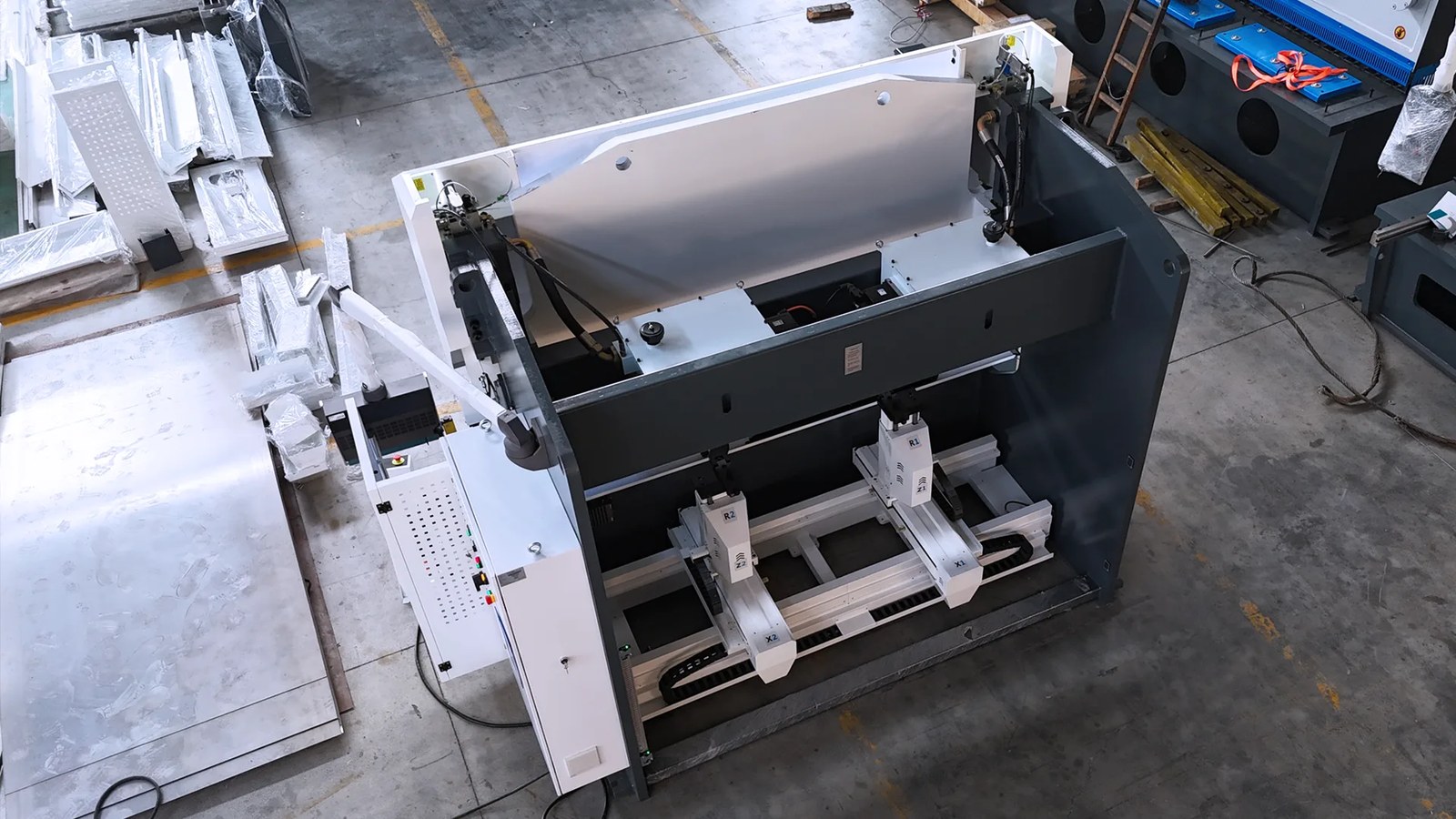 Hybrid Press Brake PBE-135T3200