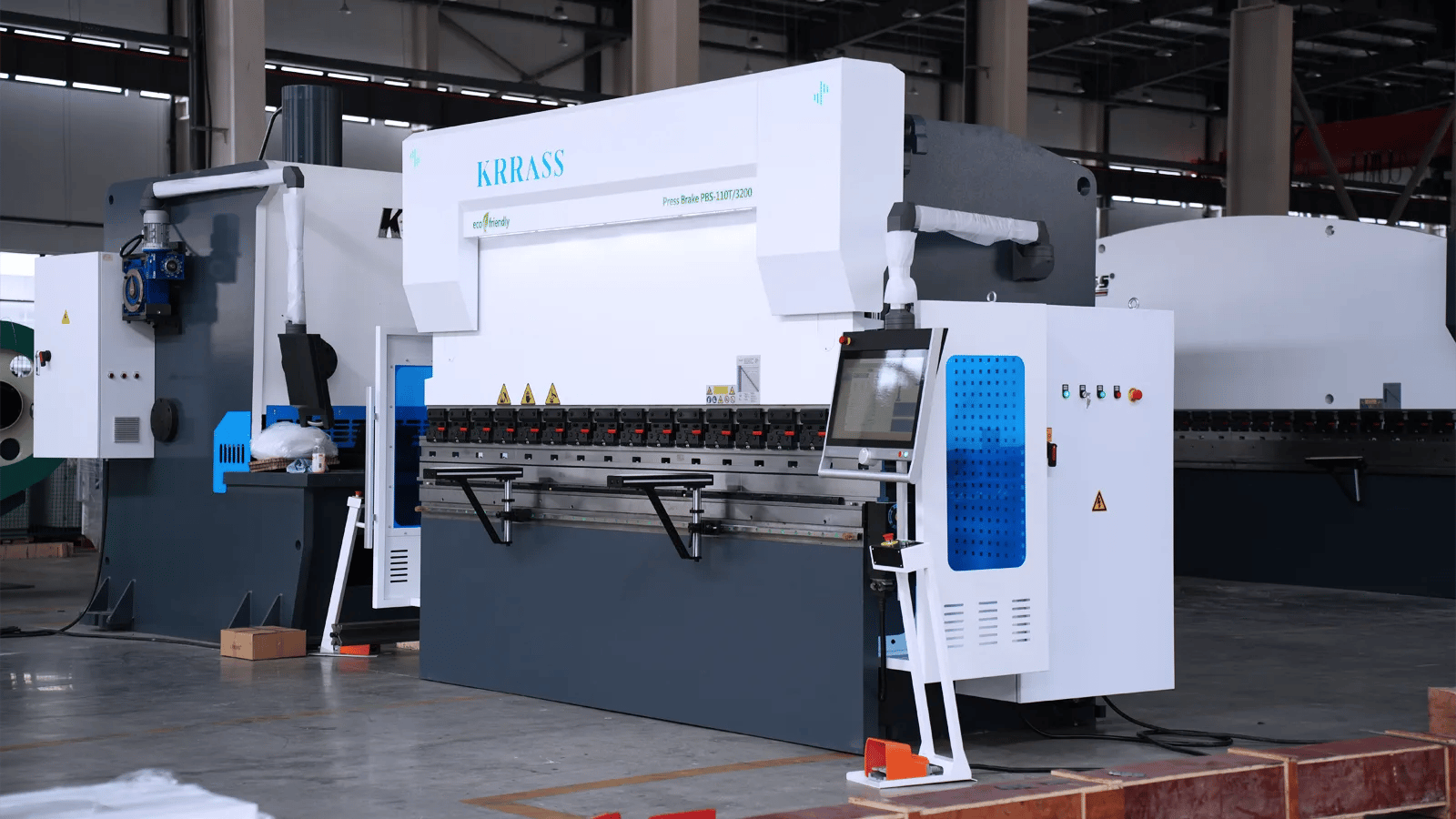 Pictures Hydraulic Press Brakes: The Powerhouse