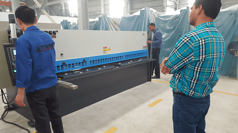 Shearing Machine china Output circuit control and performance characteristics of