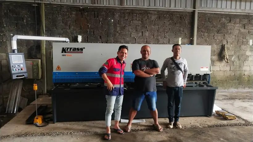 Hydraulic shearing machine and NC Press Brake Indonesia customer factory
