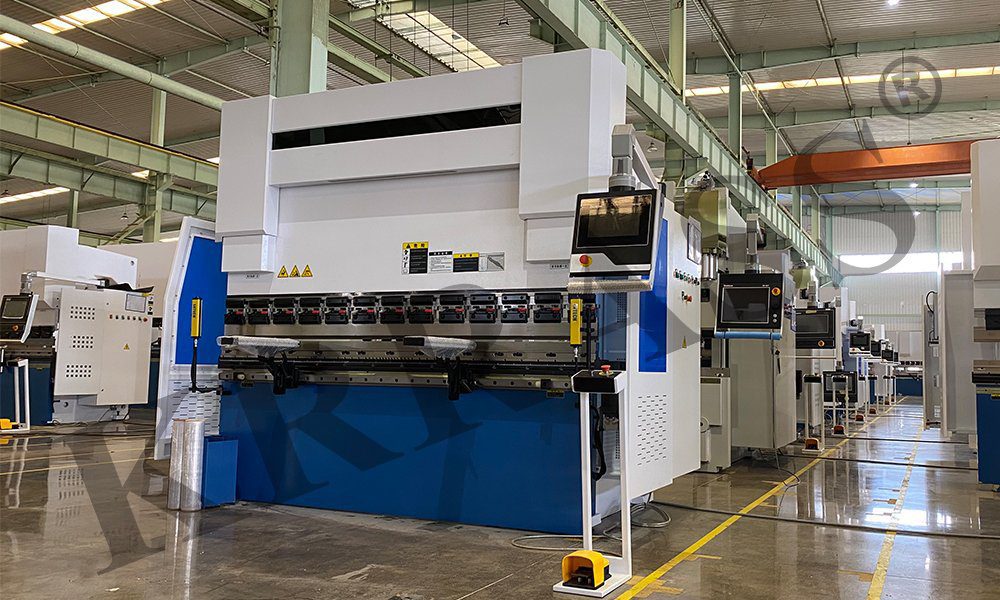 Hydraulic press brake